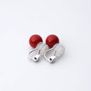 両耳用のイヤリングです。