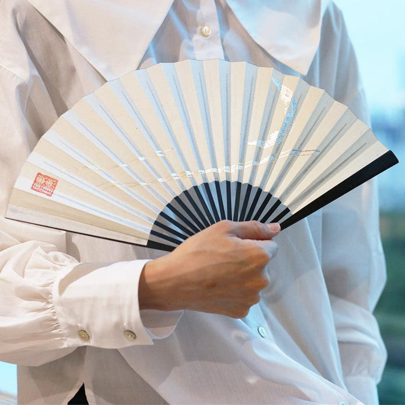 【扇子】三ヶ月 (白) 銀箔 | 唐紙 | 景美風月