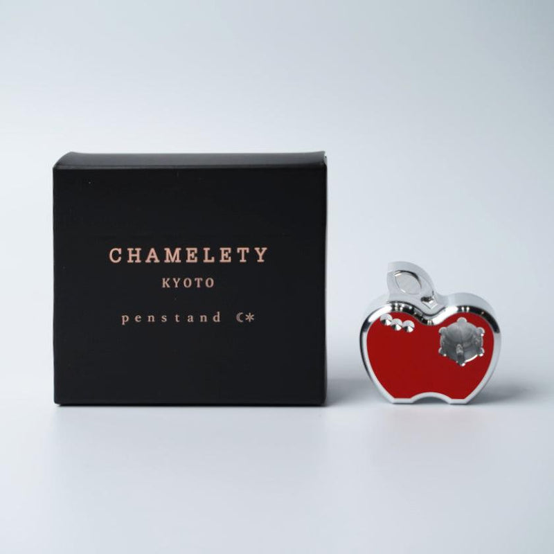 【ペン立て】赤いリンゴ Chamelety | 金属加工 | 速水製作所