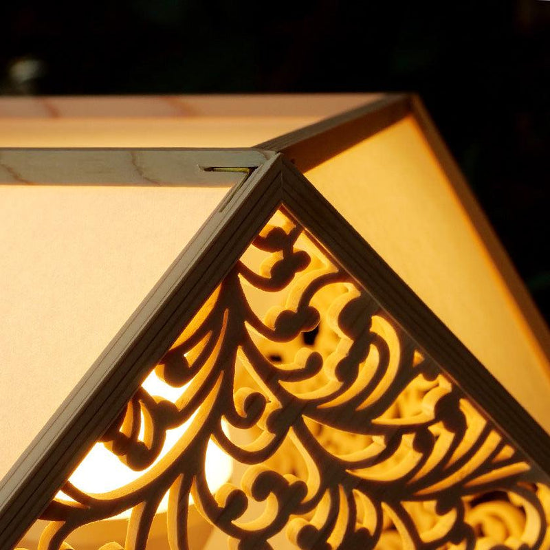 同シリーズKIRIKO Stand Light (M) 唐草のイメージ画像です。