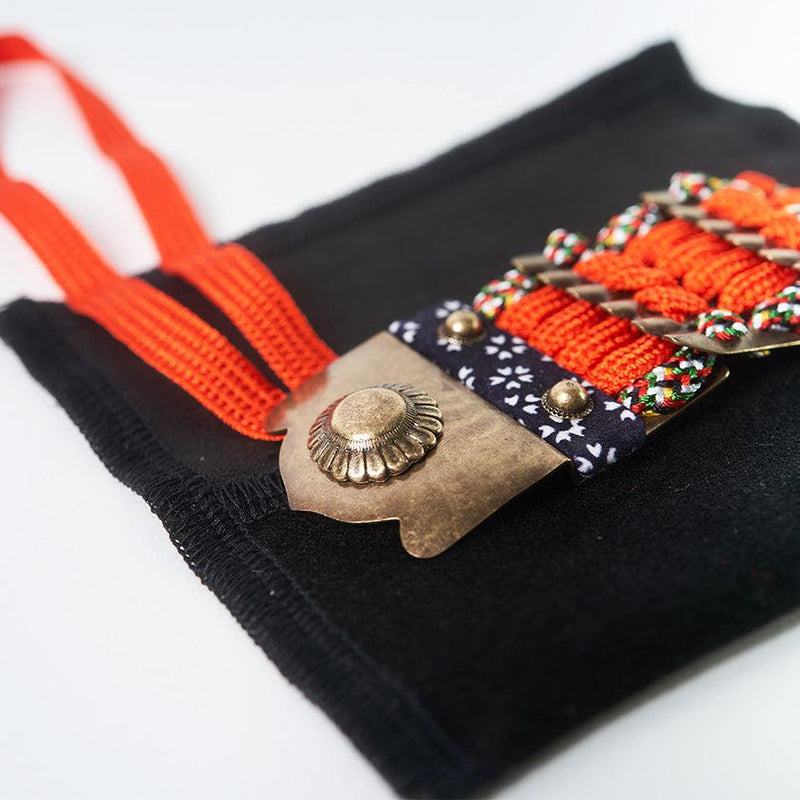 【お守り】錺小鎧® Mini 金古美色 朱赤糸縅 | 美術甲冑| Kyoto Armor