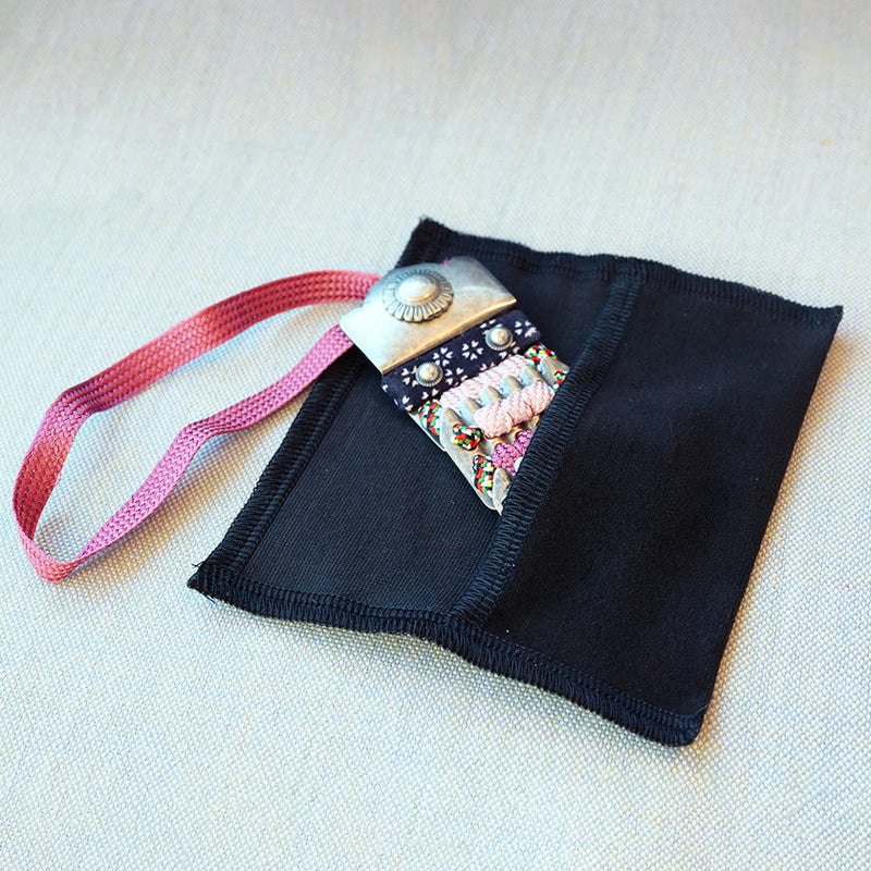 【お守り】錺小鎧® Mini 銀古美色 紫裾濃縅 | 美術甲冑| Kyoto Armor