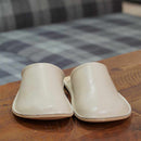 【スリッパ】Reela 本革スムース ルームサボ（アイボリー）
