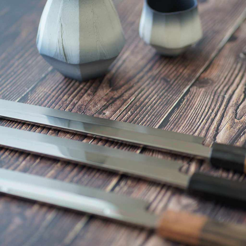 柳刃包丁｜300mm 白二鋼水焼本焼 鏡面波浮かし/樋入り 千本黒柿柄鞘