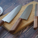 【筋引包丁】240mm 高炭素ステンレス鋼割込 磨きダマスカス 樫八角柄-柿渋仕上- | 堺刃物 | 山脇刃物製作所